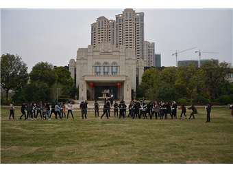 比賽現(xiàn)場準(zhǔn)備